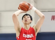 爱游戏体育官方-中国男篮NBA夏联集锦周琦17分9板，中国男篮胜黄蜂的简单介绍