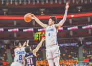 爱游戏体育官方-FIBA三篮官方晒精彩瞬间：这里是禁飞区，吴星锐献上空中封盖