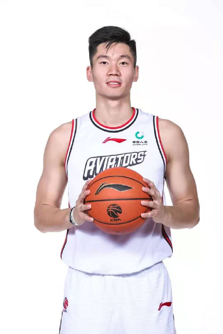 前深圳男篮中锋赵义明正式加盟湖北男篮！的简单介绍