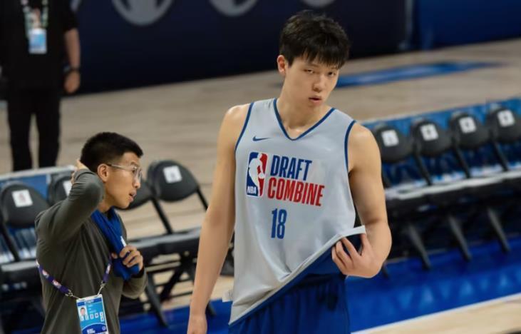 NBA首轮日！青岛男篮邀请球迷见证杨瀚森选秀机会的简单介绍