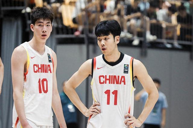 包含中国U19男篮遭三连败输49分淘汰赛对阵新西兰的词条