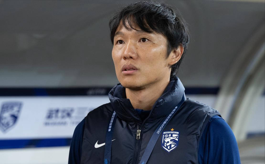 包含3-1，山东泰山终结2连败，泽卡双响，36岁邓卓翔率队2连胜终结的词条