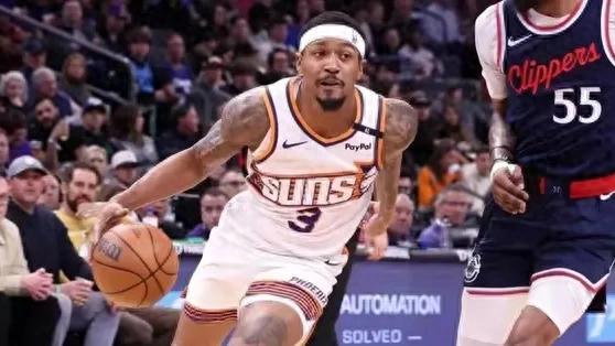关于NBA-比尔和太阳达成买断澄清期后加盟快船的信息