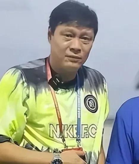 郑智挂帅东亚杯：从亚洲足球先生到国足临时主帅，将交